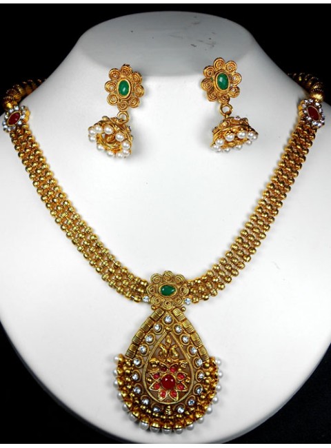 Exclusive Polki Set